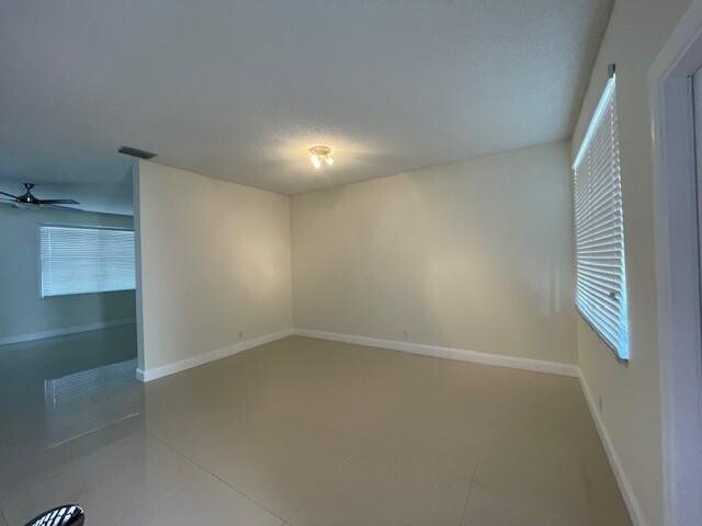 Photo - 1156 Chinaberry Dr