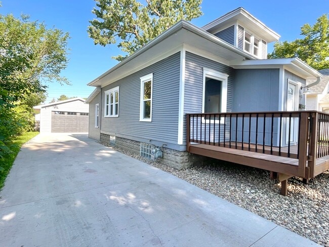 Photo - Newly Remodeled 2 Bed 1.5 Bath Home will Large Oversized 2-Stall Garage!
