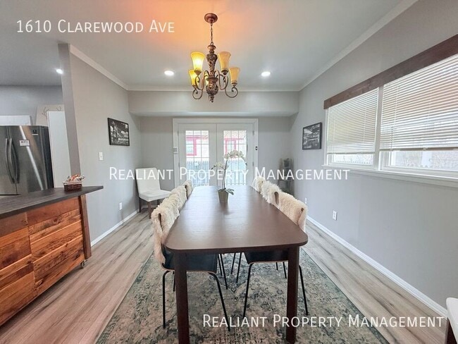 Photo - 1610 Clarewood Ave
