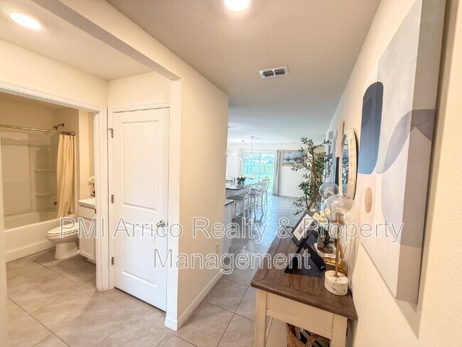 Photo - 10744 Chippewa Dr