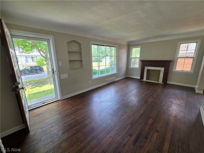 Photo - 1361 Villa Dr