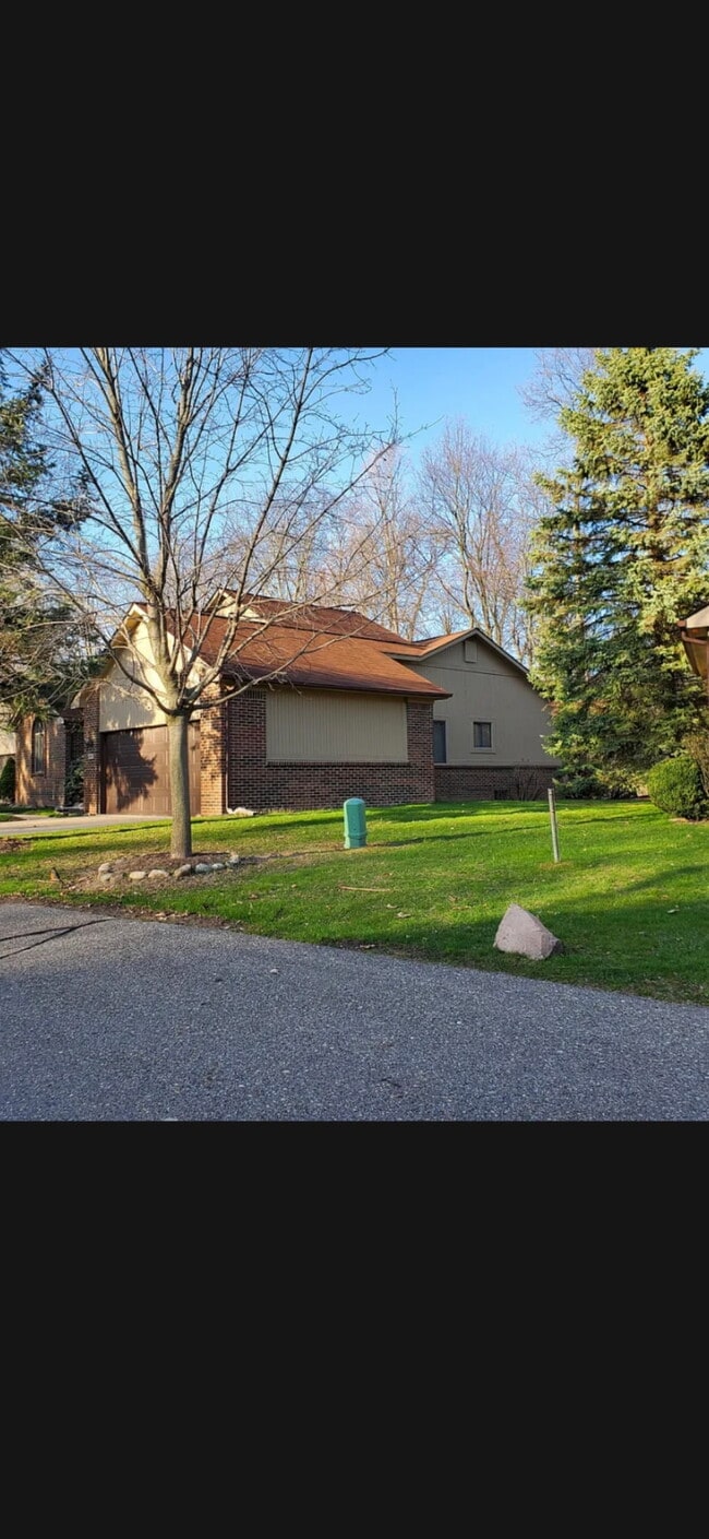 6171 Spring Vale