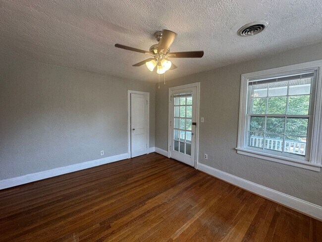 Photo - 3501 Hanover Ave Unit Apt #A