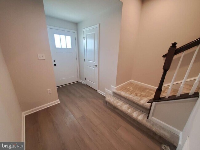 Photo - 31 Roundstone Run