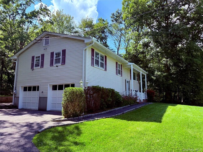 15 Kentwood Dr