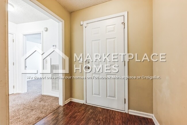 Photo - 1700 Crabtree Cir