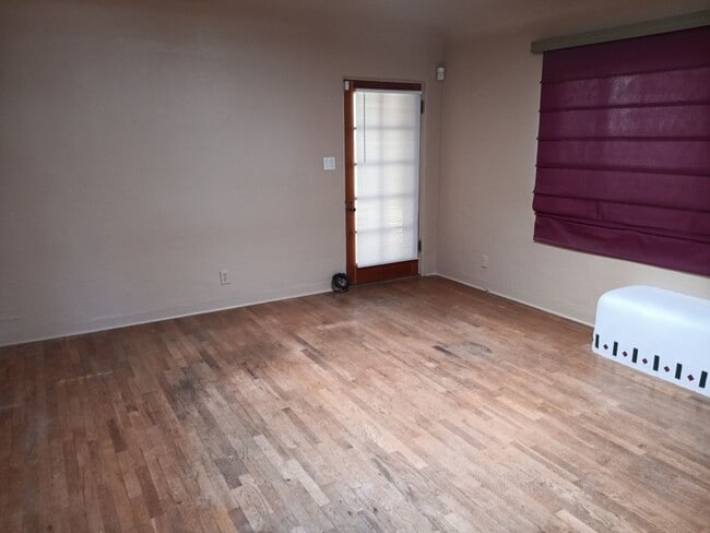 Photo - Charming 2-bedroom, 1-bathroom home! Showings available now! Move in special!!