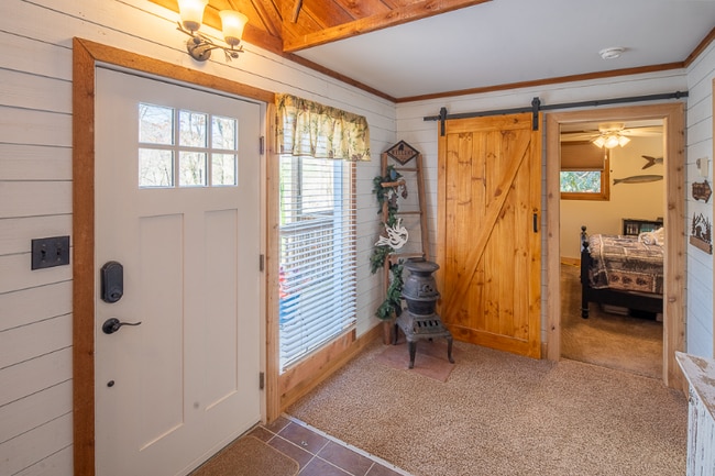 Photo - 524 Clubhouse Dr