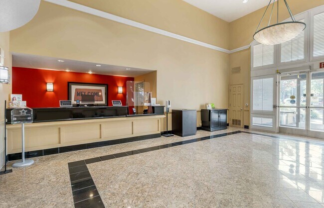 Furnished Studio-Portland - Hillsboro