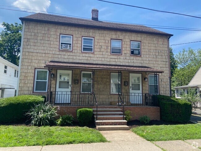 Building Photo - 20 Middle Ave Rental