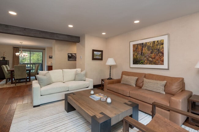 Photo - 1024 E Hopkins Ave Unidad ID1339910P