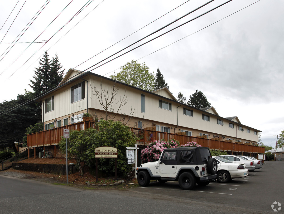 Photo - Hilltop Plaza Apartments