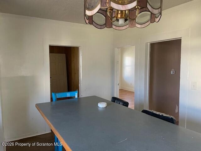 Photo - 210 Crane St