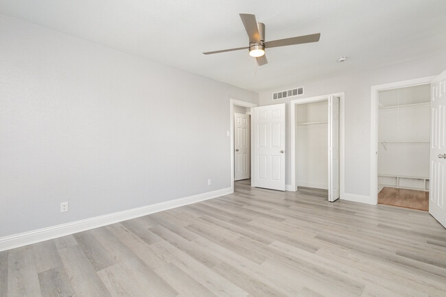 Photo - 12818 Midway Rd