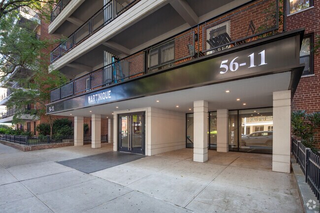 Photo - The Martinique