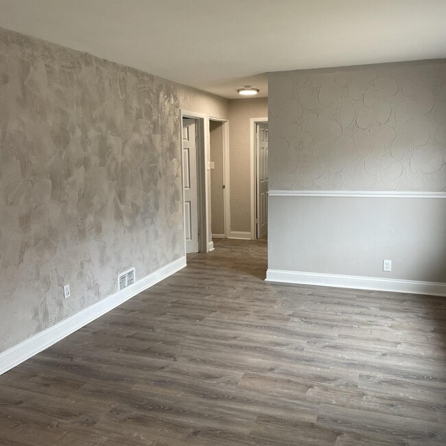 Photo - 4031 W Fairmount Ave