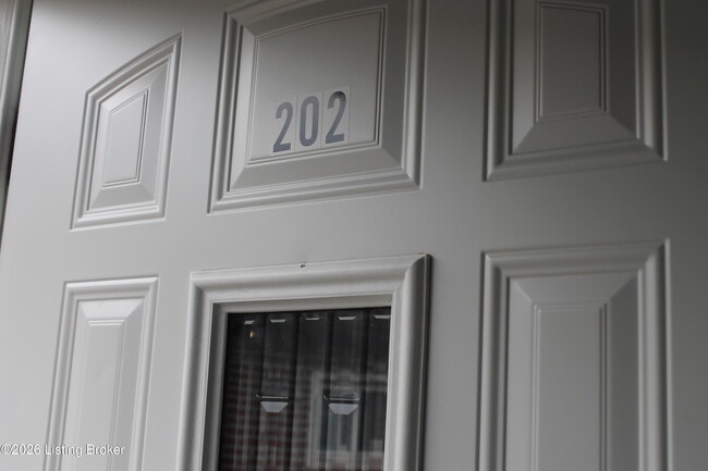 Building Photo - 952 S Floyd St