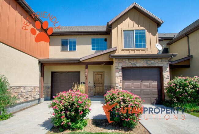 Building Photo - 696 W Warm Creek Bay Rental