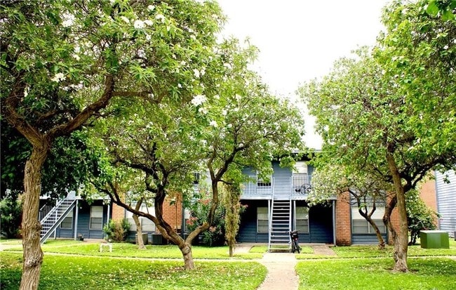 Palms Apartments