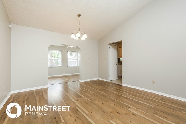 Photo - 109 E Sumter St
