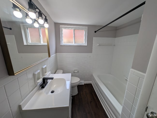 Photo - 110 Cromwell Pl Unidad 2