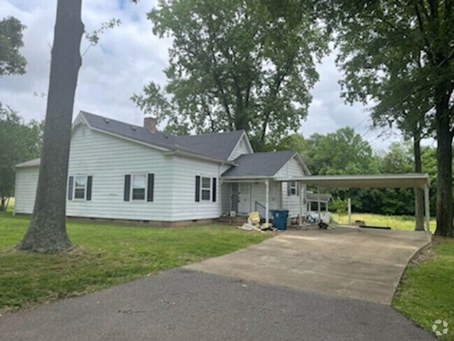 Building Photo - House in Martin, TN!