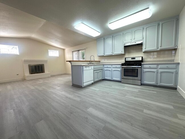 Photo - Beautiful home located in Manteca