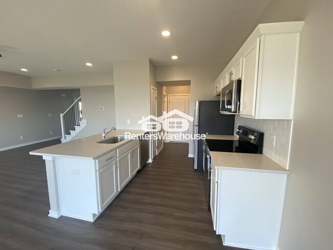 Photo - 7000 Lake Hill Dr