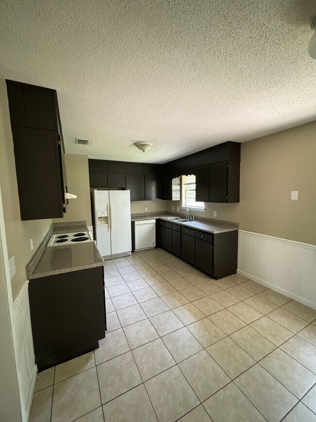 Photo - FOR RENT 3 Bed 2 bath home