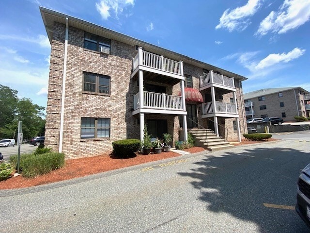 Photo - 16 Kenmar Dr Unit 144