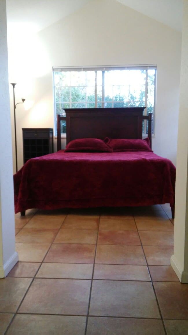 Furniture optional - 504 Cliff St