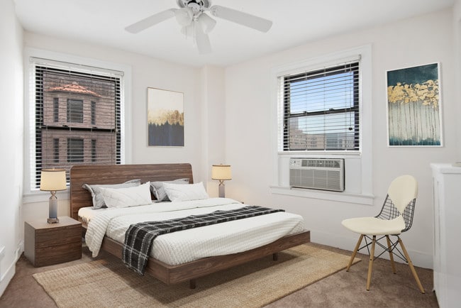 Photo - 2756-60 N. Pine Grove