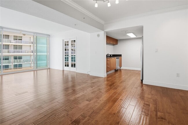 Photo - 1800 N Bayshore Dr Unidad 3115