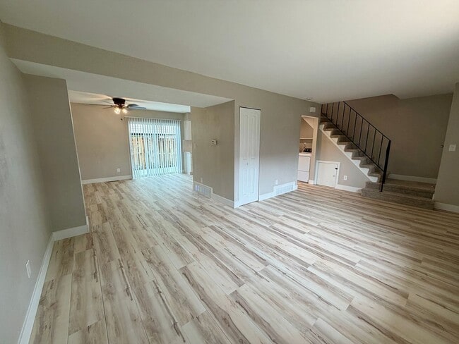 Photo - 718 27th Ave