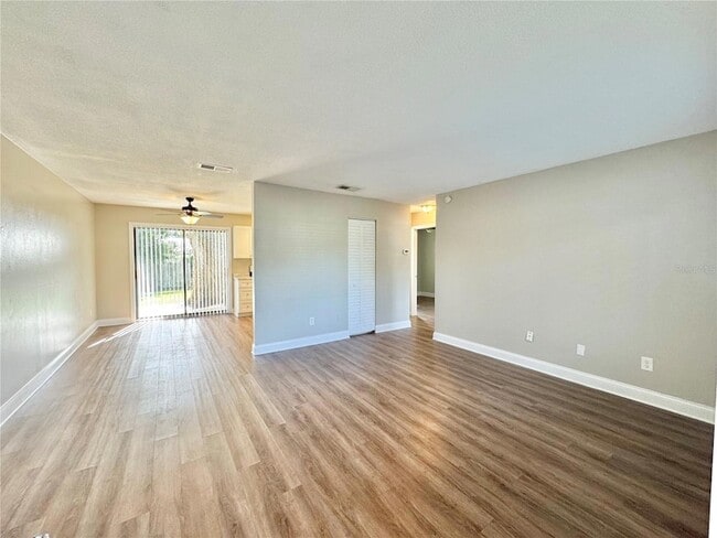 Photo - 1814 3rd St SE Unit D