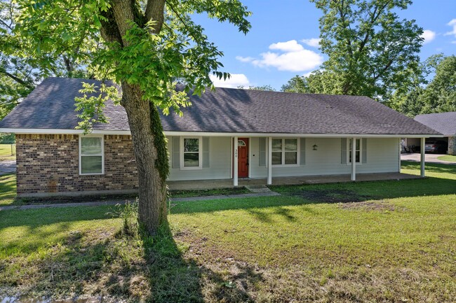 Photo - 300 Shadow Ridge Dr House