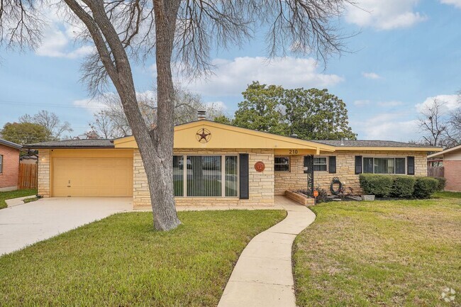 Building Photo - 210 Lemonwood Ave Rental