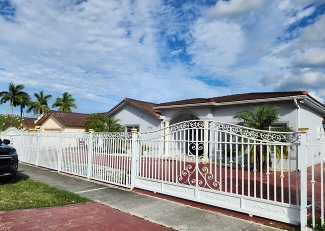Building Photo - 17153 SW 149th Pl Rental