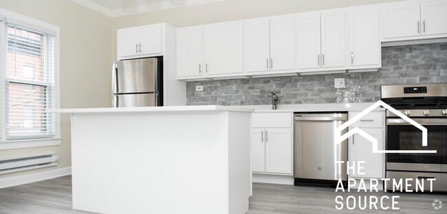 Building Photo - 732 W Roscoe St Unit 3 Rental