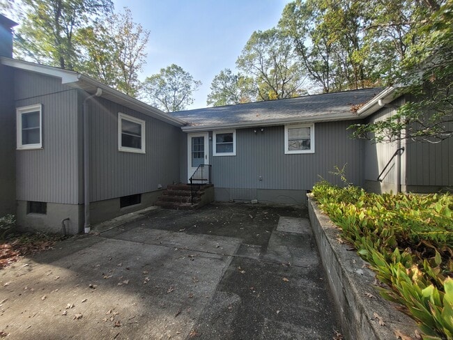 Photo - 5 Laurel Dr