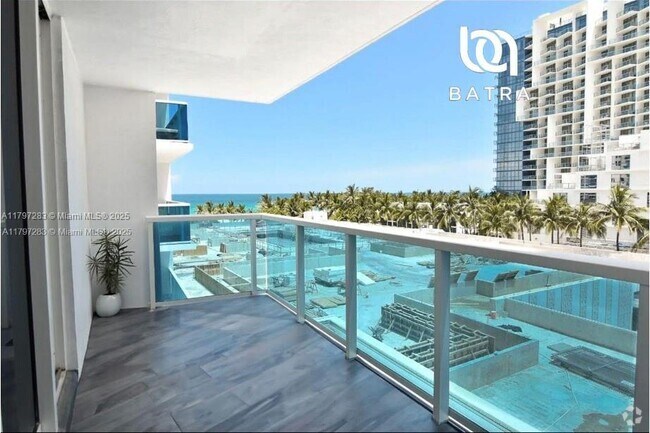 Building Photo - 2301 Collins Ave Unit 402 Rental