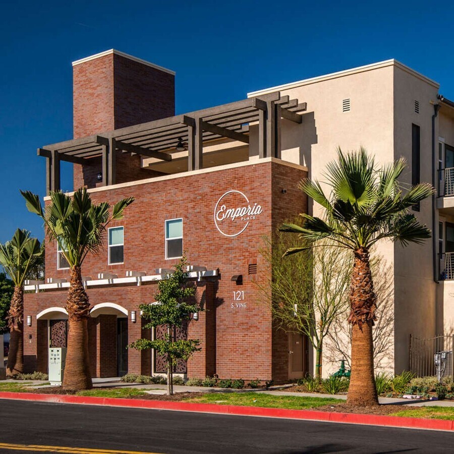 Emporia Place - Emporia Place Apartments