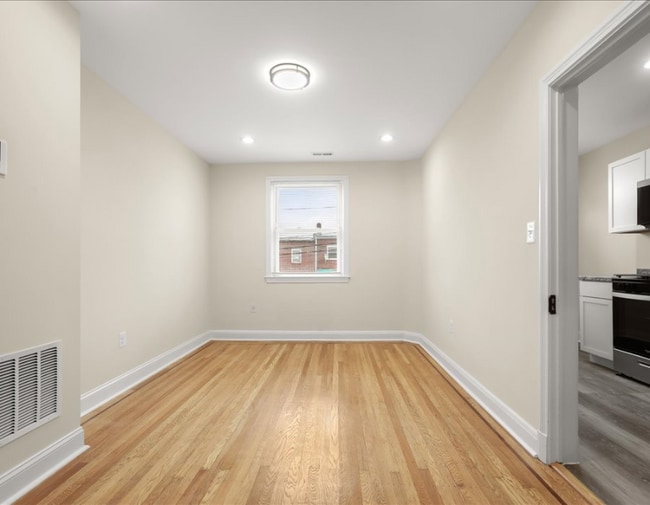 Photo - 1307 N Ellwood Ave