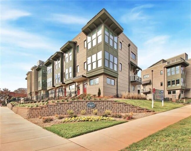 Building Photo - 1645 Cannon View Ln