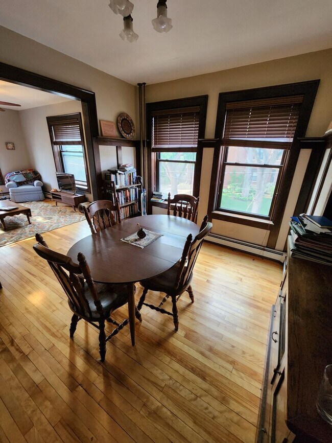 Photo - 2200 Dupont Ave S Unit #1