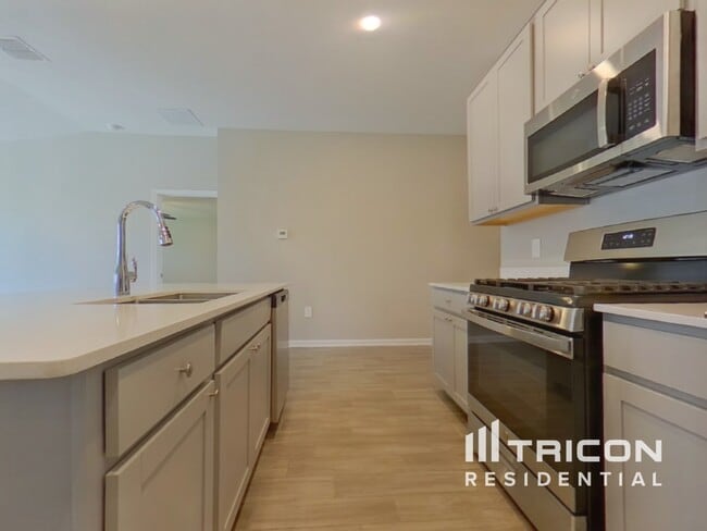 Photo - 34591 Shellback St