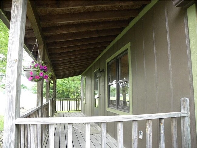 Photo - 12 E Pool Rd