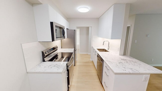 Photo - 2183 West 44th