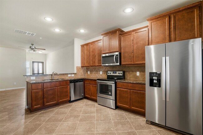 Photo - 15524 Marina Dr