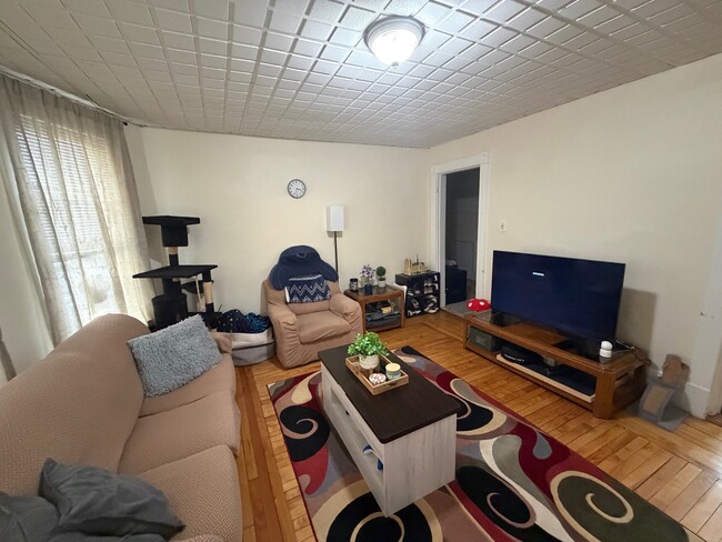 Photo - 429 Main St Unit 1